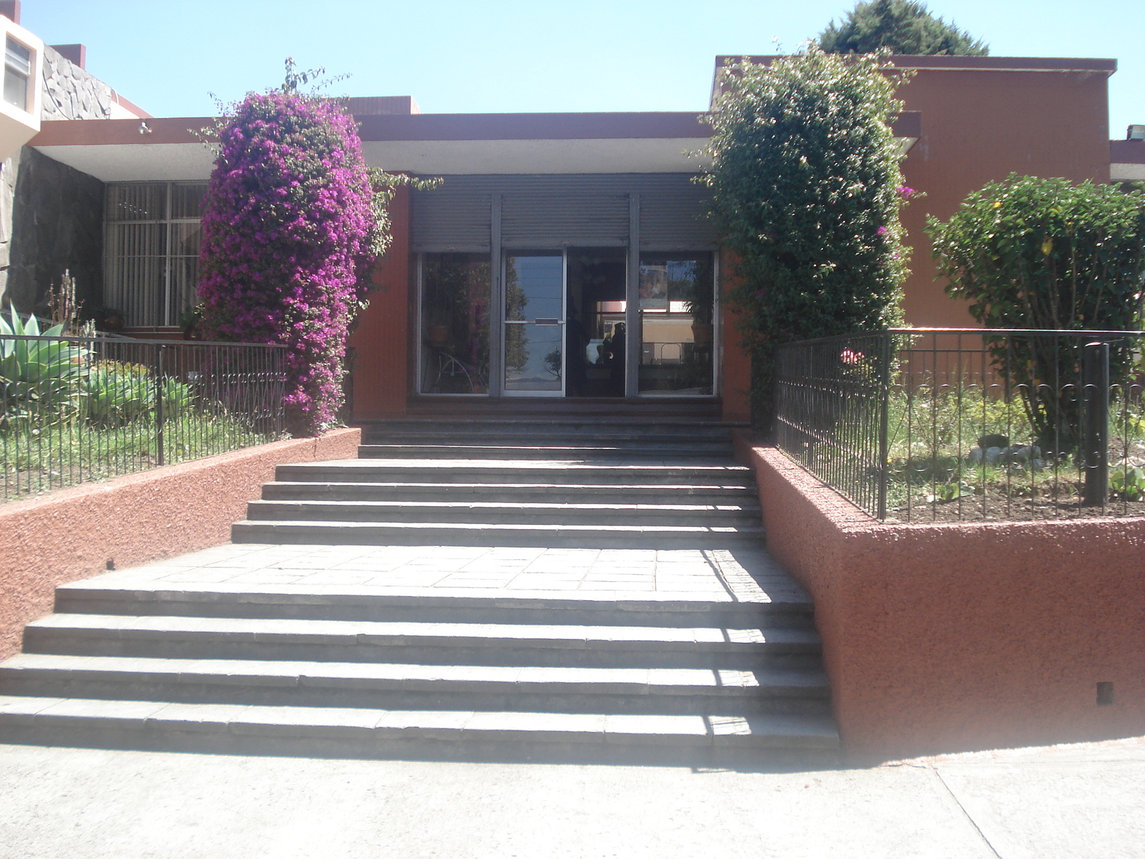 Foto_fachada_colegio_cuenca